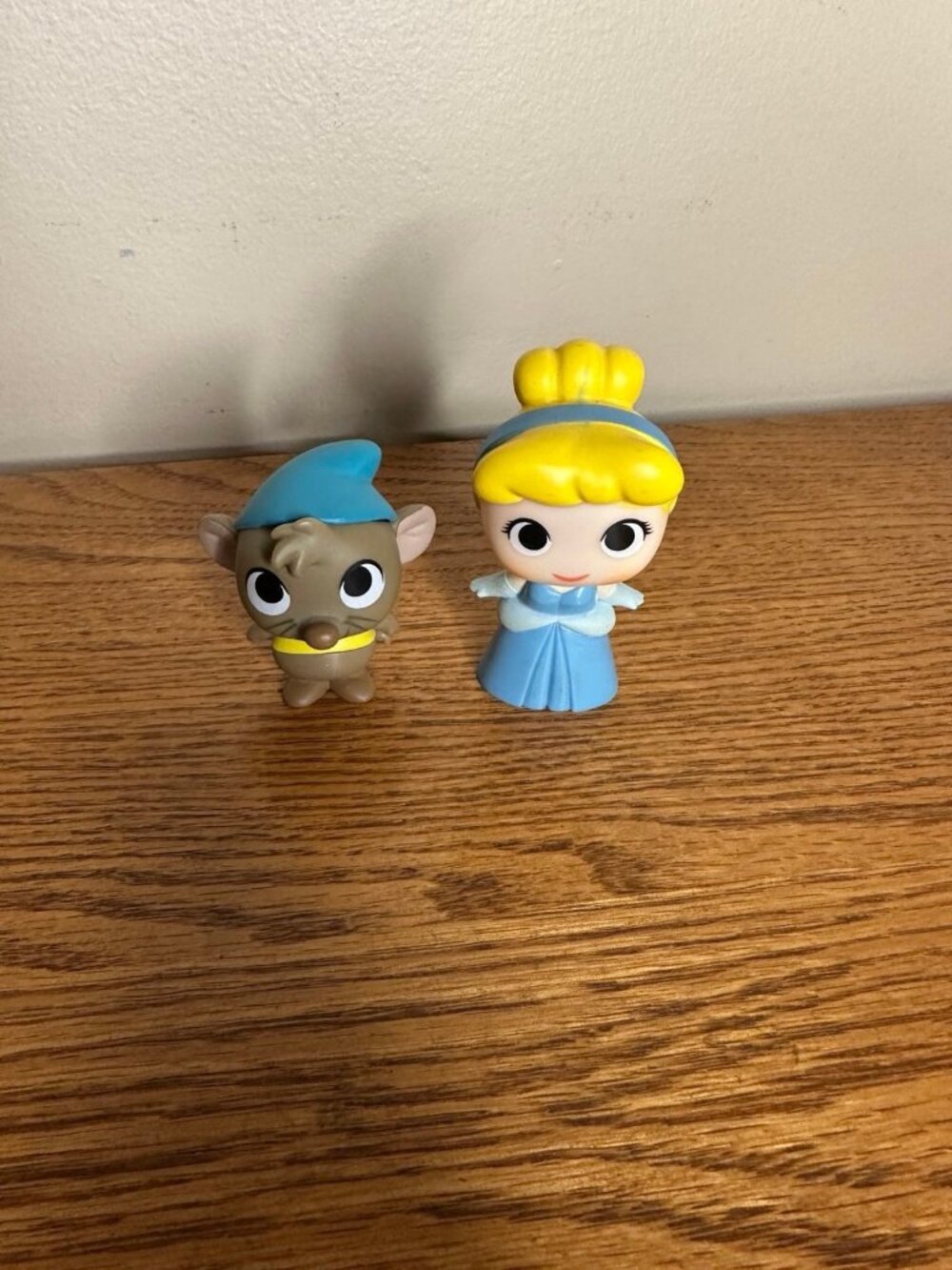 Cinderella and Gus Gus Disney’s Princesses Funko Mystery Minis Figure